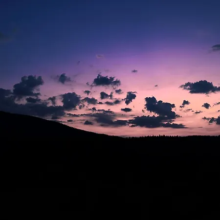 Wichrowe Wzgorze Janowa Gora, Czarna Gora, Sienna