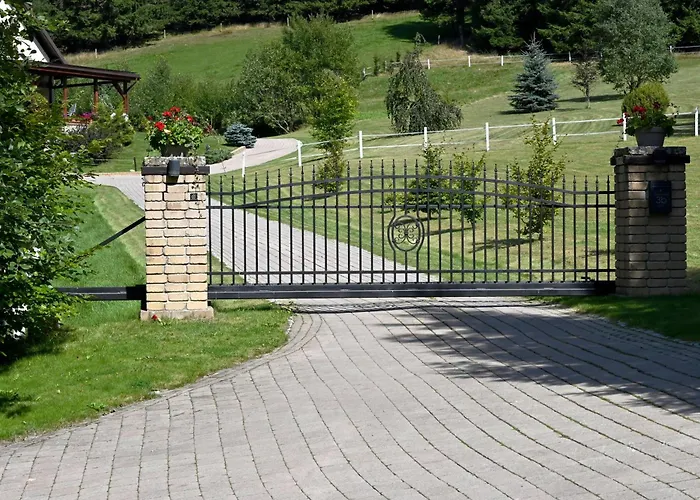 Wichrowe Wzgorze Janowa Gora, Czarna Gora, Sienna Farm stay