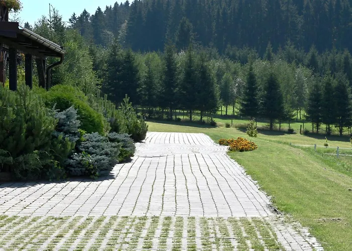 Wichrowe Wzgorze Janowa Gora, Czarna Gora, Sienna